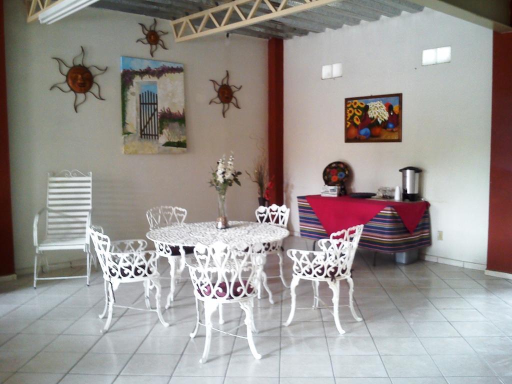 Hotel Los Balcones Parras de la Fuente Dış mekan fotoğraf